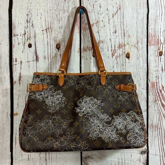 LOUIS VUITTON Dentelle Batignolles Horizontal Bag Limited Edition Silver EUC - Picture 3 of 17